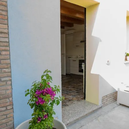 Delta House * Taglio di Po